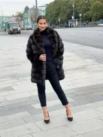 Короткая шуба из черного соболя 0