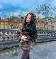 Короткая шуба из баргузинского соболя с капюшоном 1