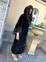 Шуба из норки и соболя с капюшоном 2