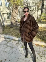 Шуба из норки с английским воротником 1