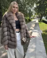 Шуба из куницы с воротником-шалью 0
