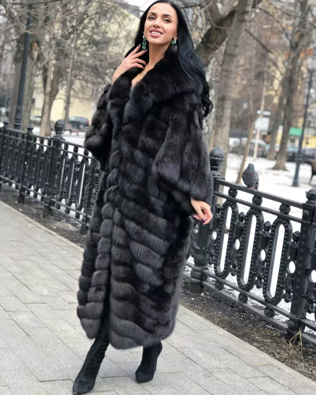 Шуба кокон из соболя с капюшоном 1