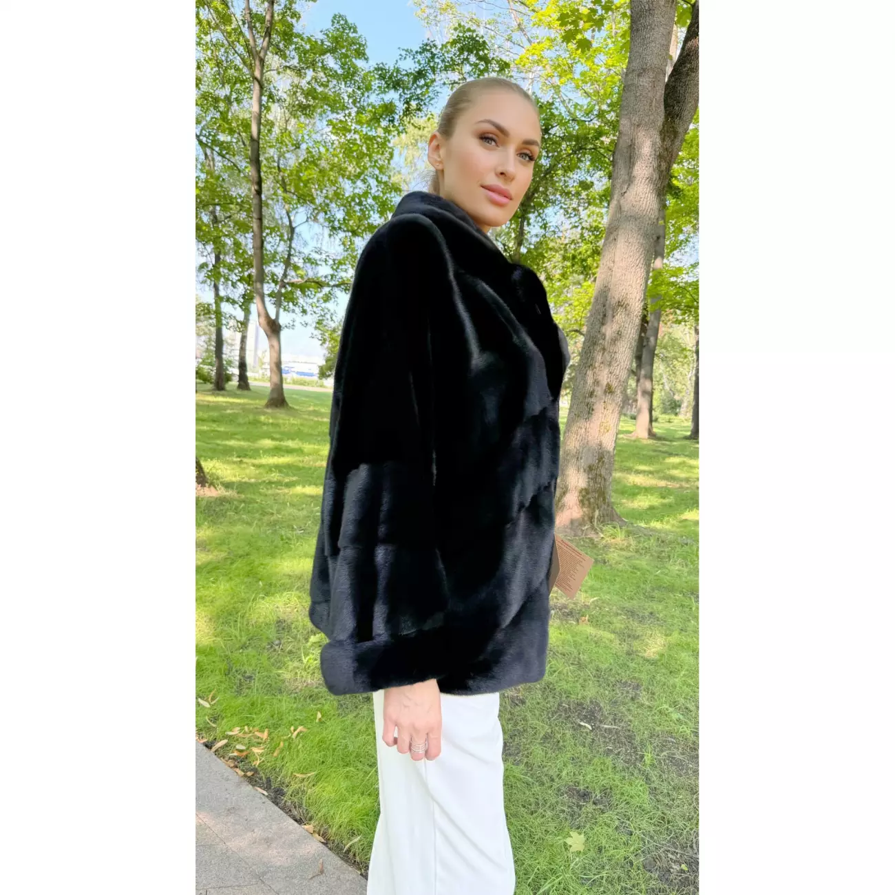 Шуба из норки NAFA Velvet с английским воротником 2